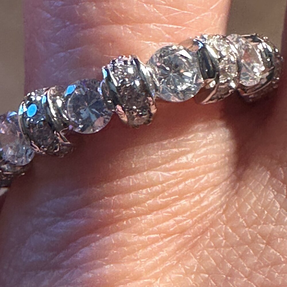 GORGEOUS CI.925 Silver - Eternity Band - NEW